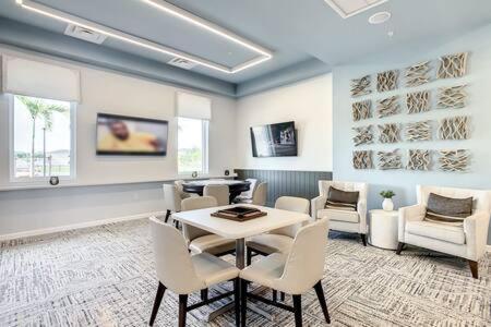 Cute Lakeview 2Br Condo With 2 Clubhouses Kissimmee Dış mekan fotoğraf